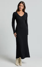 Robe Aveline
