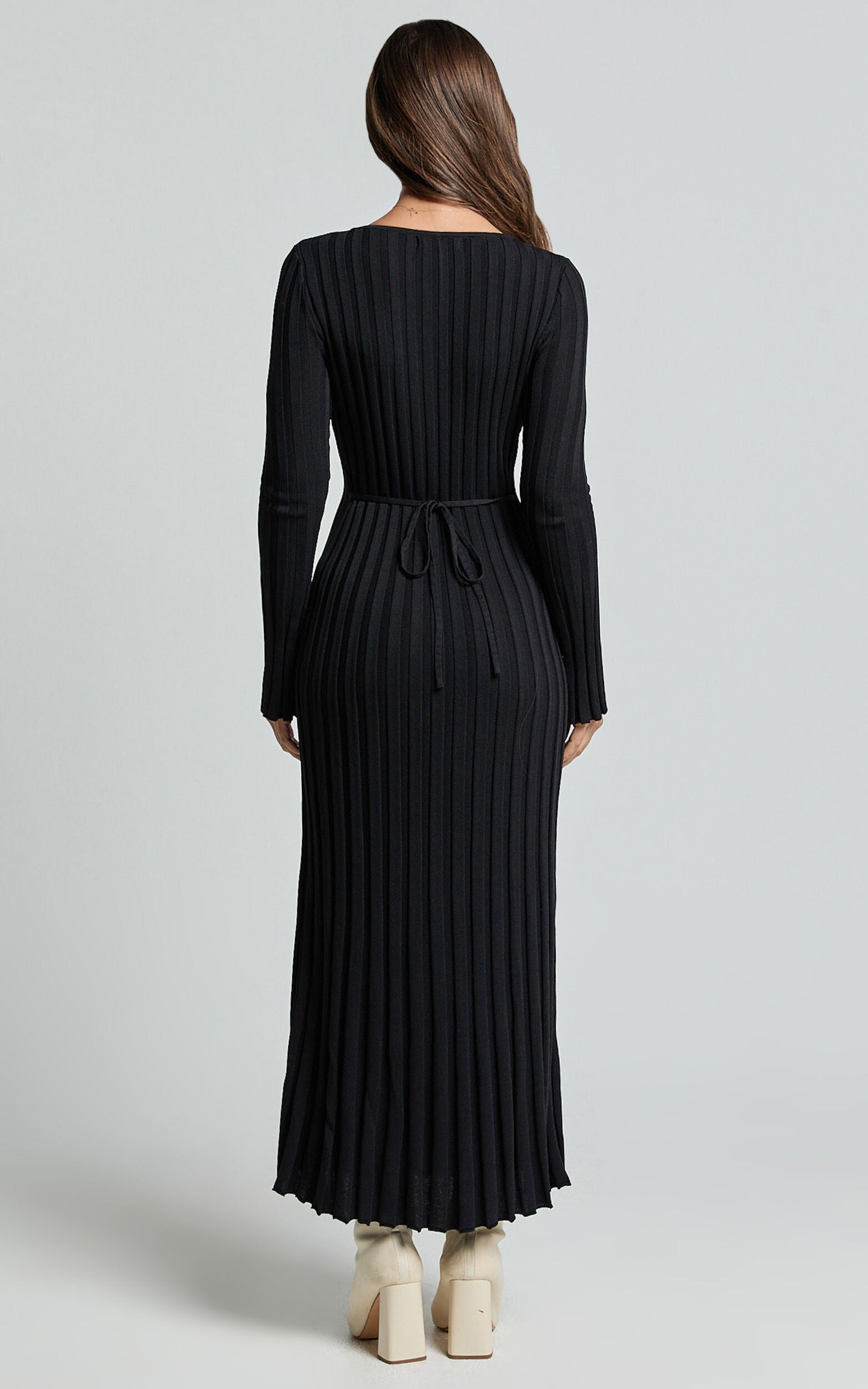 Robe Aveline